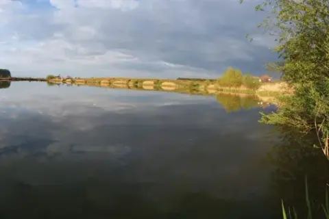 Łowisko Leśniewo – najlepsze miejsca na ryby i praktyczne porady