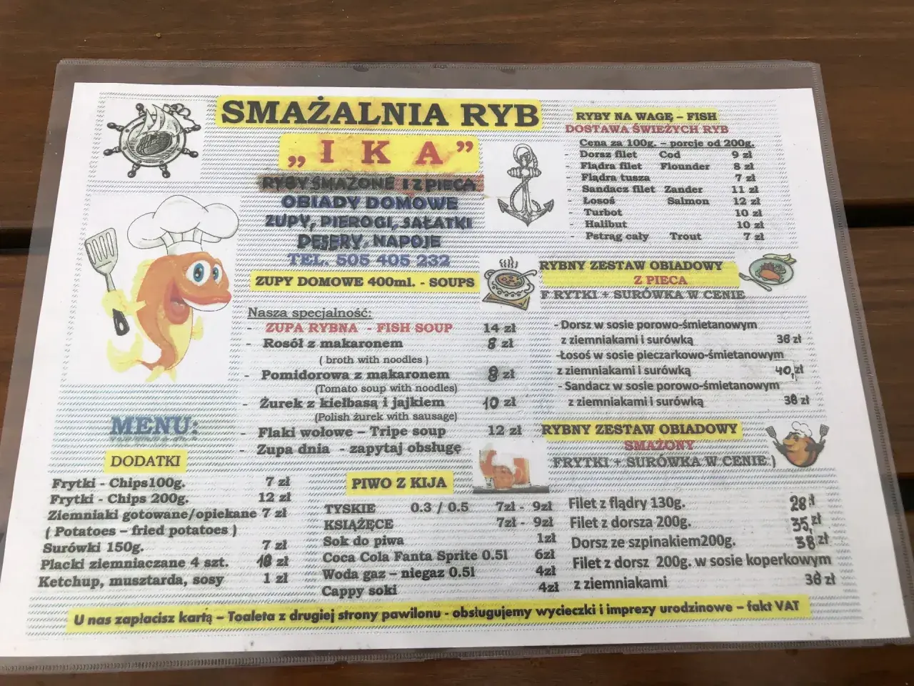 Menu smażalni ryb "Ika" w Łańcucie. Oferuje ryby na wagę, obiady domowe, zupy, pierogi, desery i napoje. Dostępne są również zestawy obiadowe z ryb.